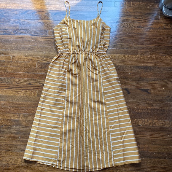 LOFT Beach Open Back Dress - Picture 2 of 12